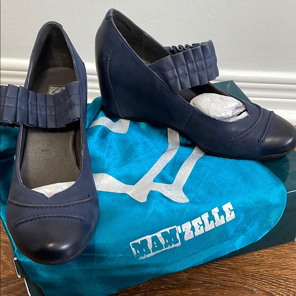 Women's Navy Wedge Shoes from Mamzelle